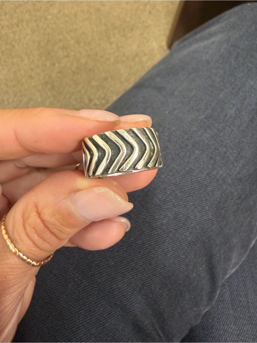 925 Sterling Silver Chevron Pattern Wide Band Vintage Mexican size 7.75